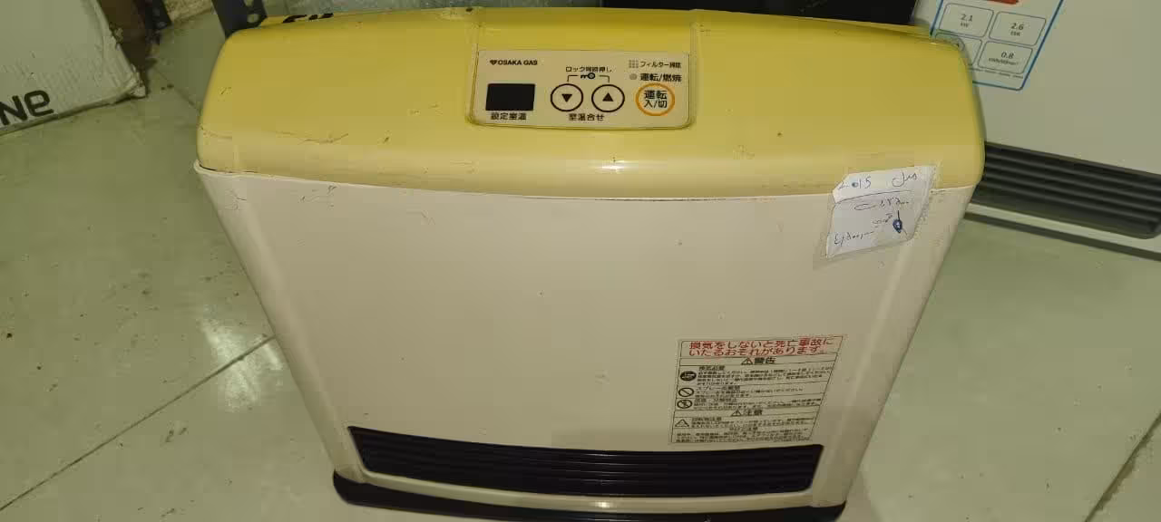 بخاری گازی برقی ژاپنی مدل2015    2500 وات دست دوم