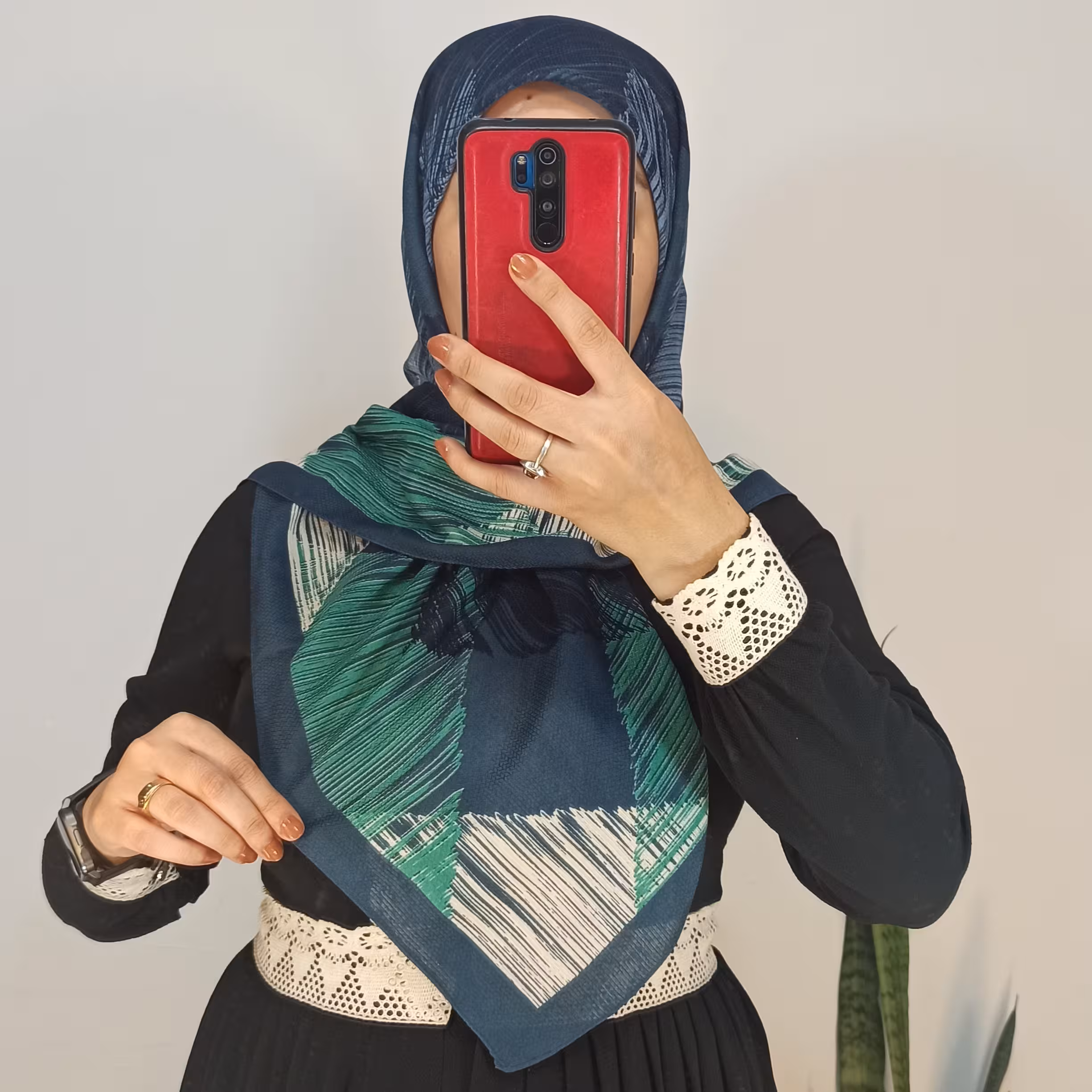 روسری نخی زنانه 4فصل قواره 100( با کیفیت و ایستایی بالا)