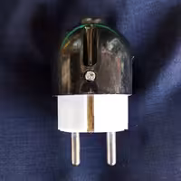 دو شاخ تیراژه درجه یک