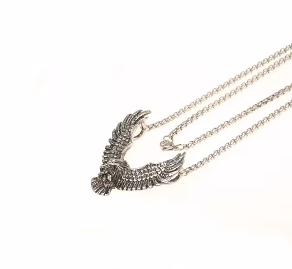 گردنبند استیل نقره ای با طرح شاهین NM1025