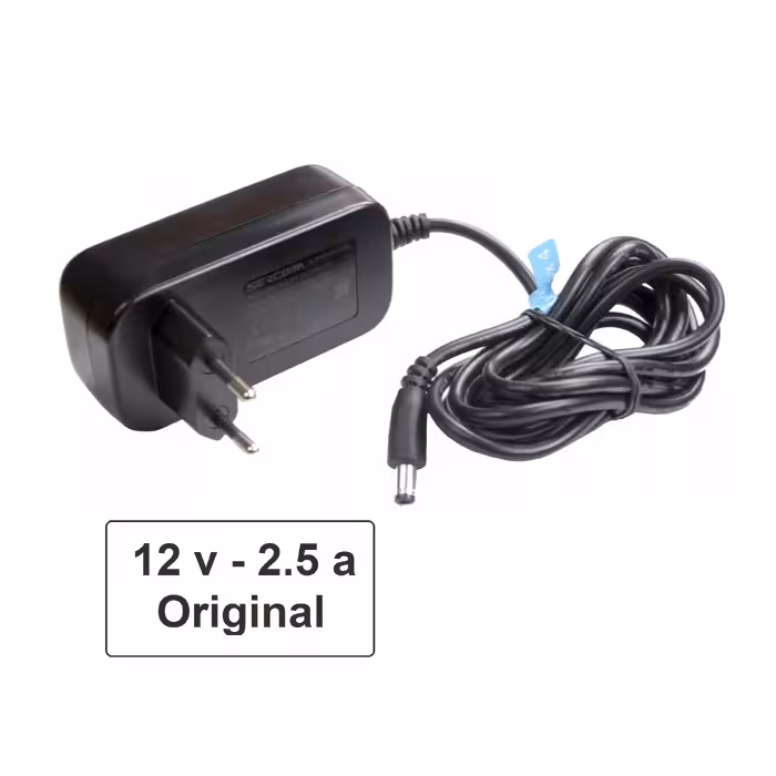 آداپتور 12 ولت 2.5 آمپر درجه یک  12v/2.5a فیش استاندارد 5.5 در 2.5 میلی متر،طول سیم یک و نیم متر