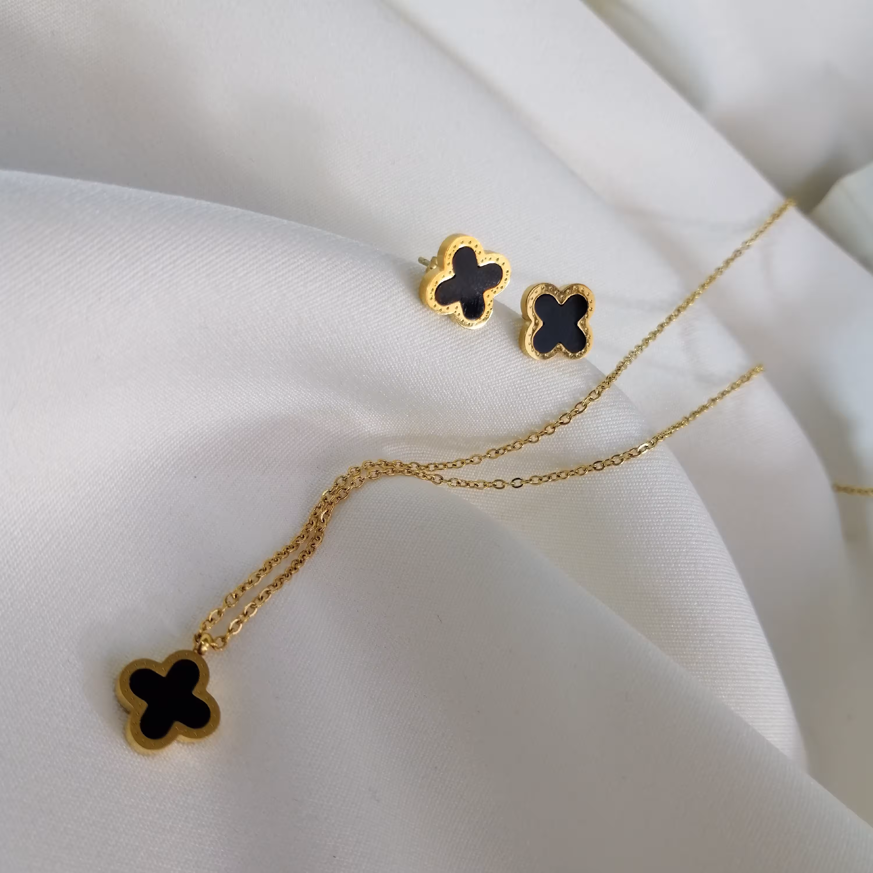 نیم ست زنانه کارتیر 