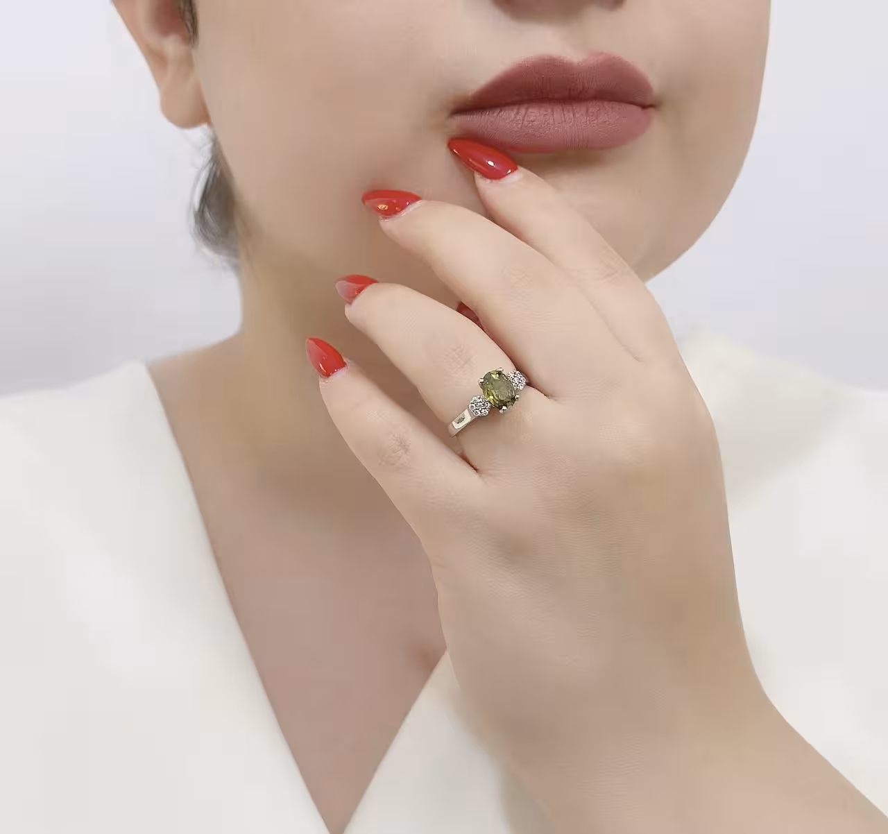 انگشتر سنگ رنگی جواهری نقره زنانه کد 11135