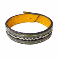 دستبند چرم طبیعی مدل زیپ دار   مناسب استفاده آقایان و بانوان