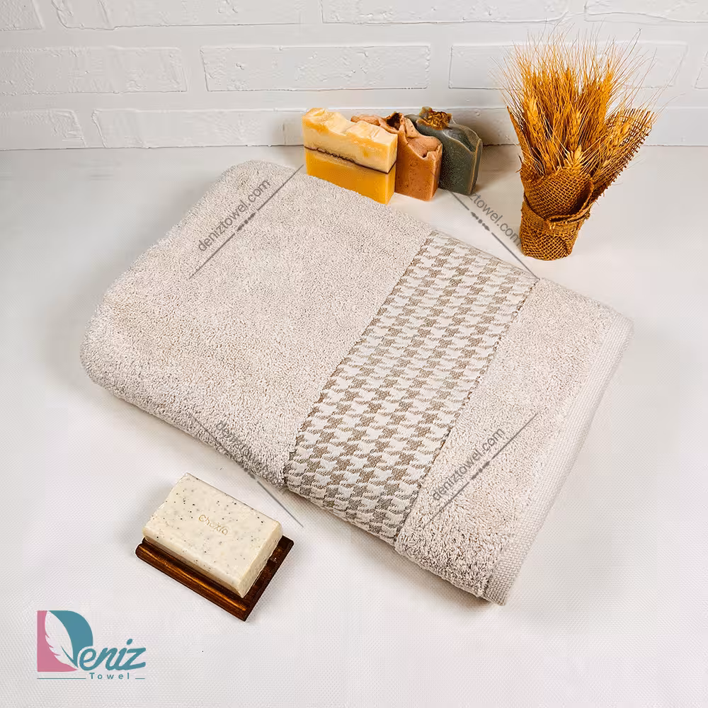 حوله استخری طرح پیچازی رنگ کرم