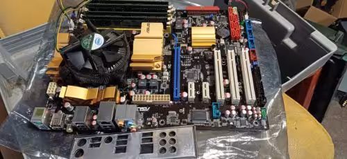 باندل DDR2 مدل ASUS P5Q و E7500 و 4 گیگ رم و فن پایه بلند