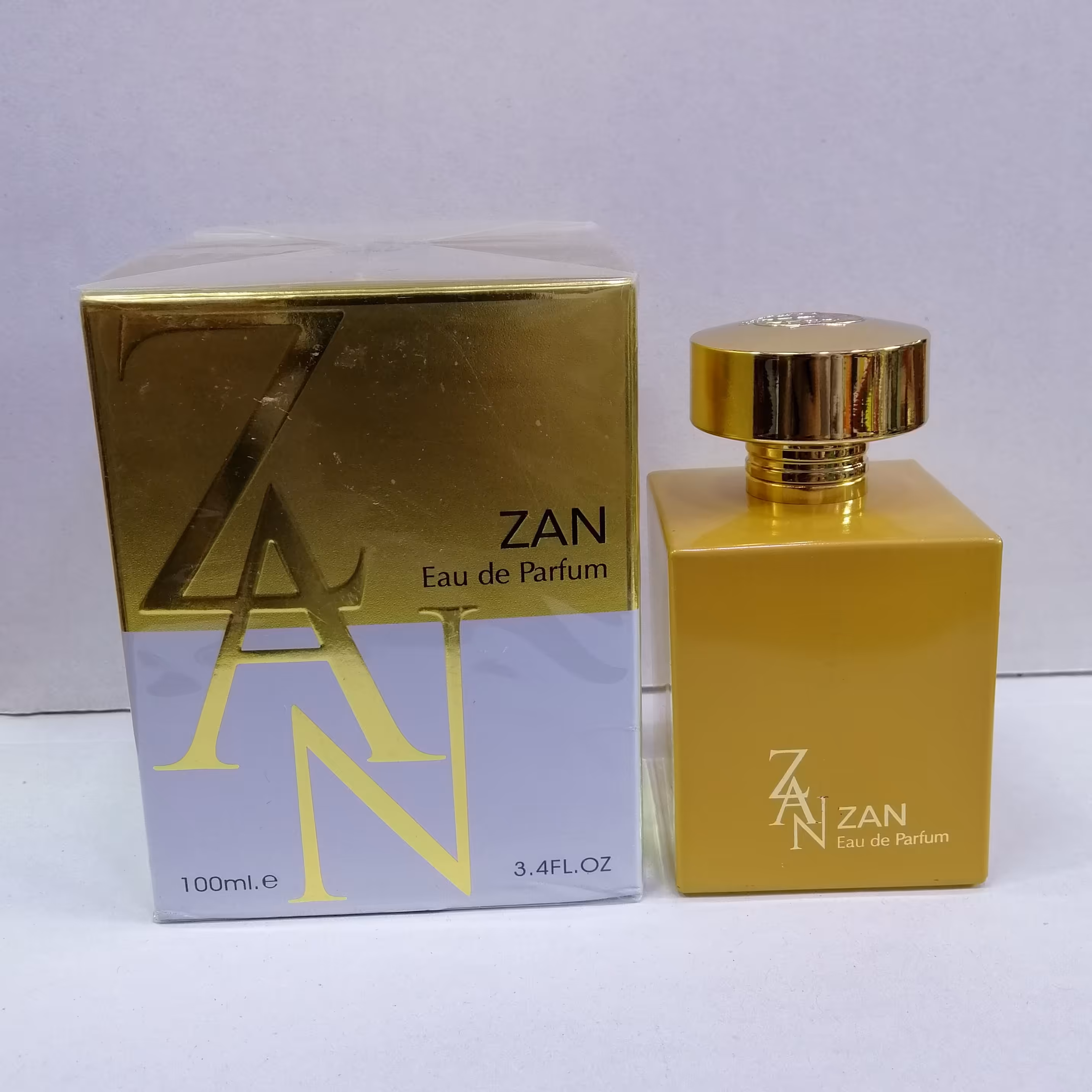 عطر ادکلن زن طلایی