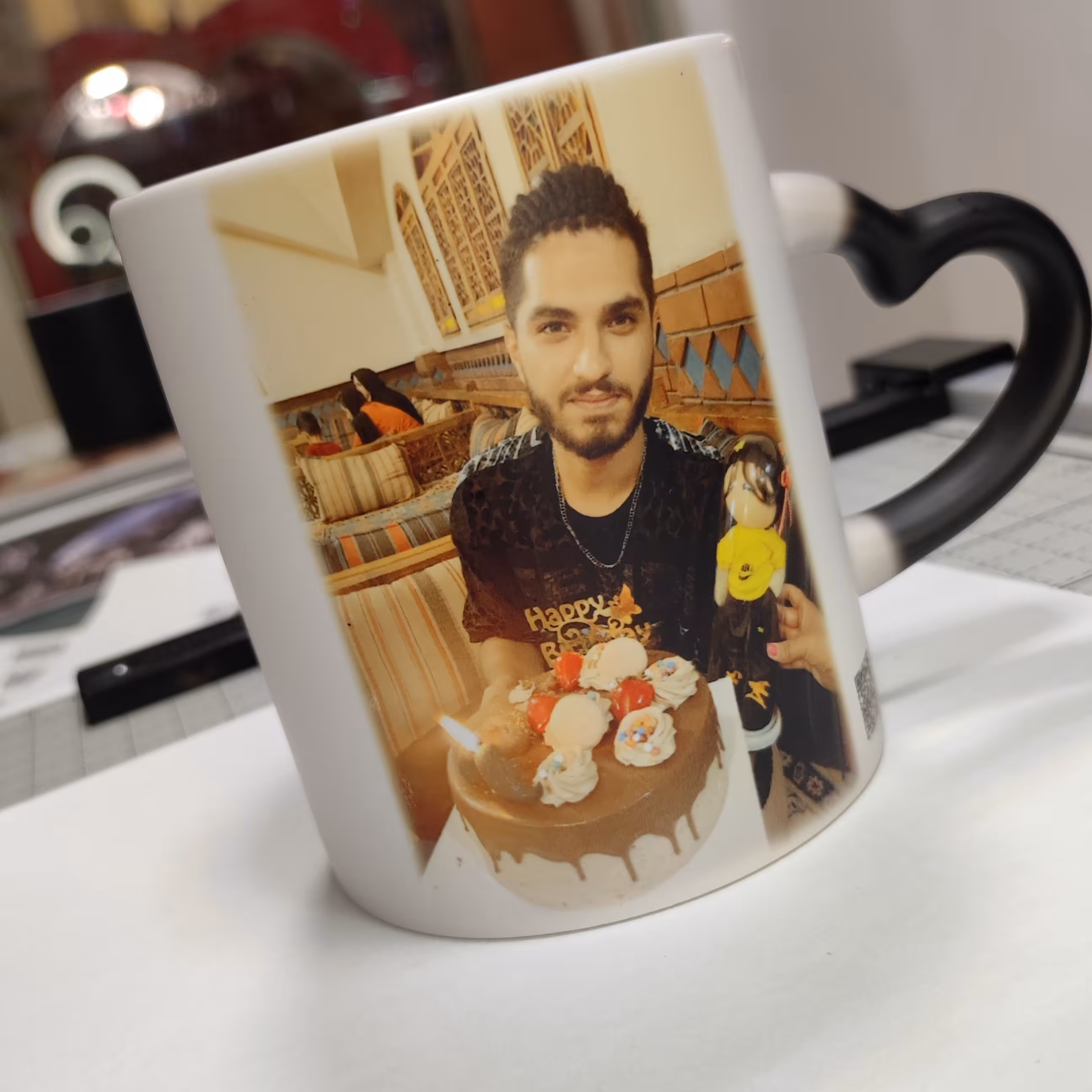 ماگ جادویی حرارتی دسته قلبی اکلیلی با عکس و متن
