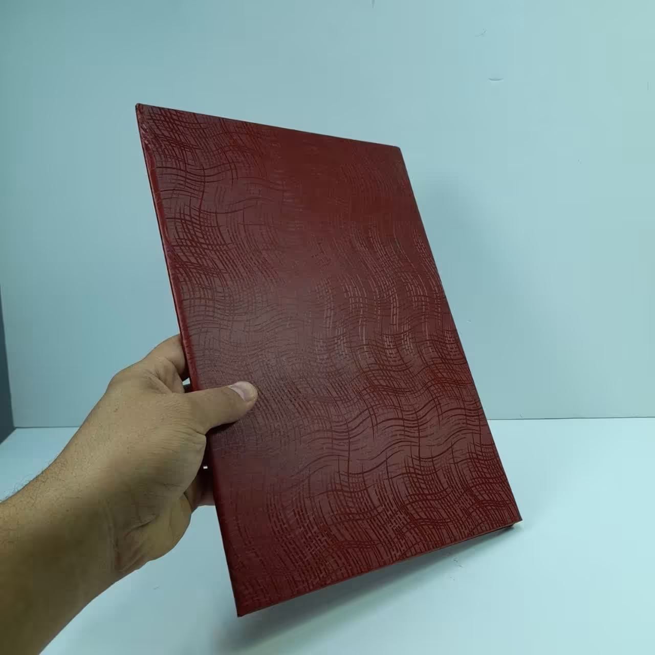 لوح تقدیر دو لتی گالینکور جلد سخت  ساده سایز A4  رنگ زرشکی بسته 10 عددی 
