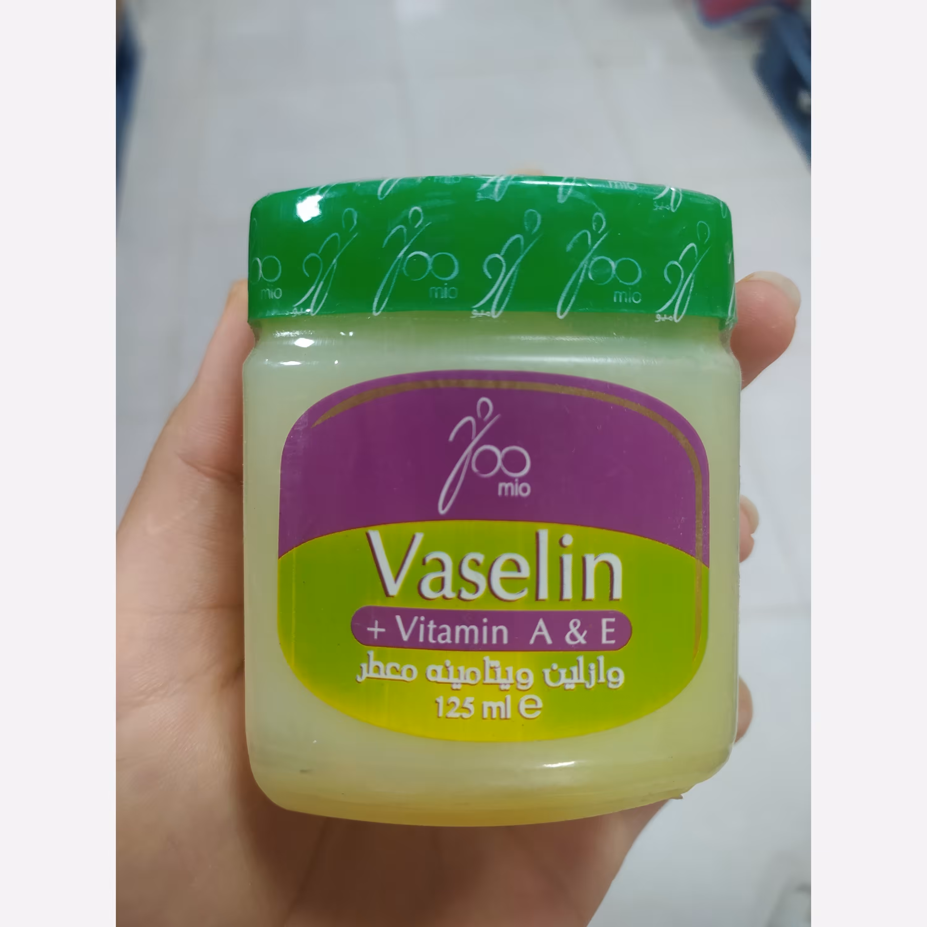 وازلین ویتامینه معطر ژومیو 