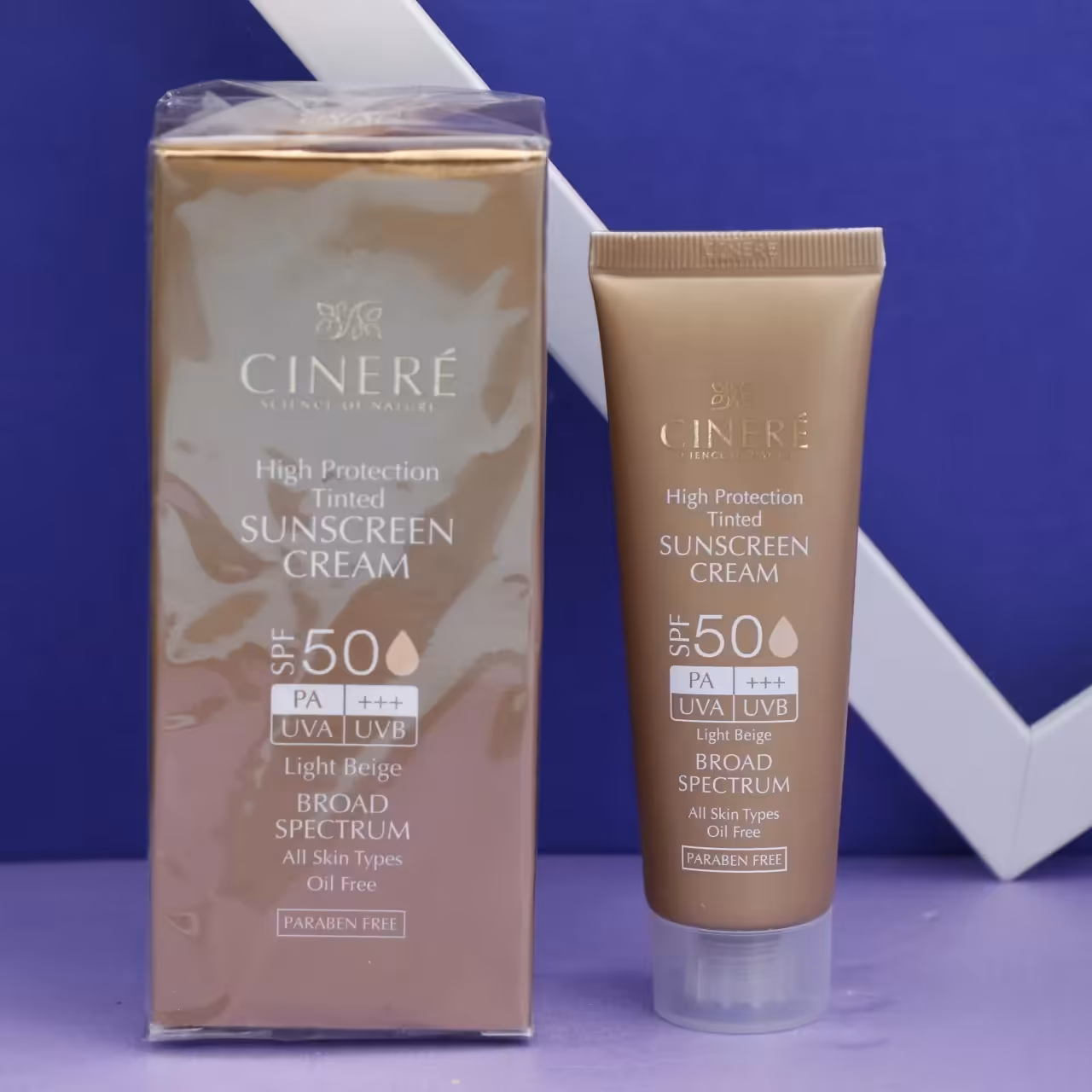 کرم ضدآفتاب سینره رنگی SPF50 فاقد چربی بژ روشن 90646