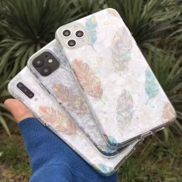 كاور طرح پرواز كد 44 مناسب براي گوشي موبايل اپل Iphone 11