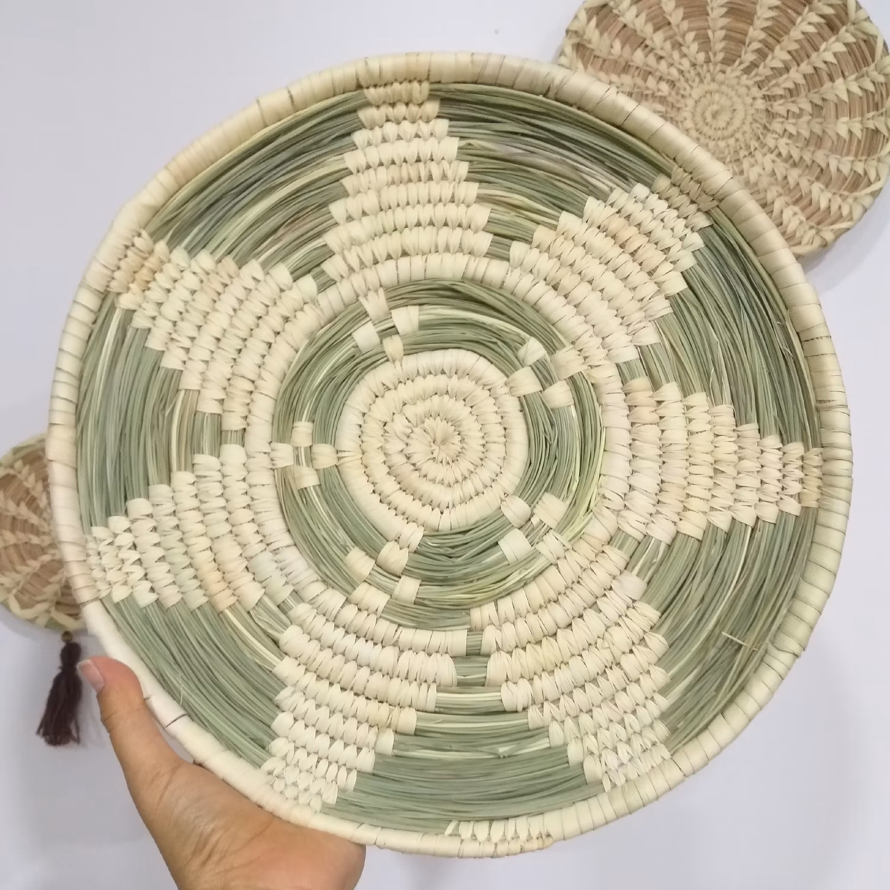 دیوار کوب حصیری طرح گل 30 سانت (پس کرایه)