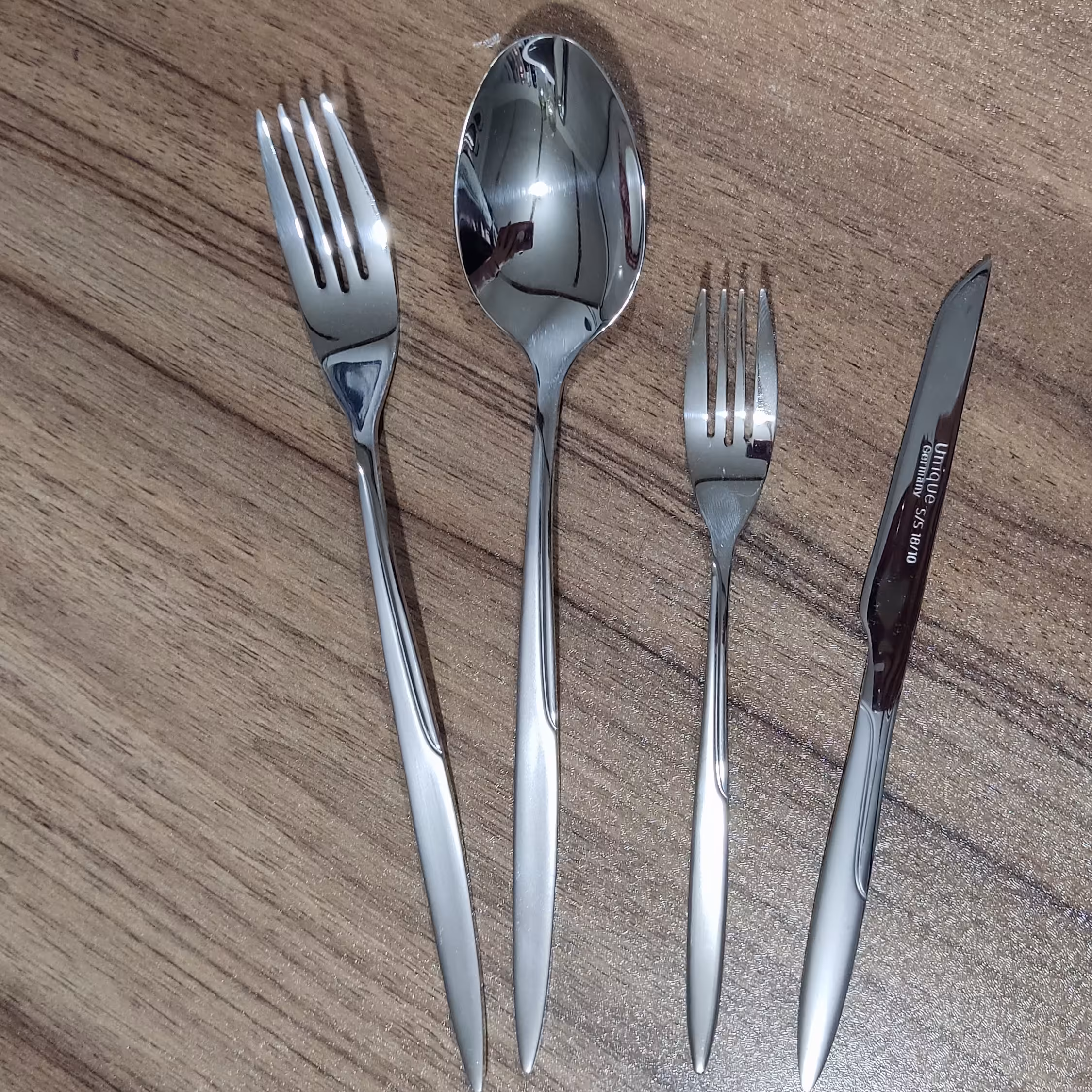 قاشق و چنگال یونیک حک شده آهنربا نگیر طرح آژاکس