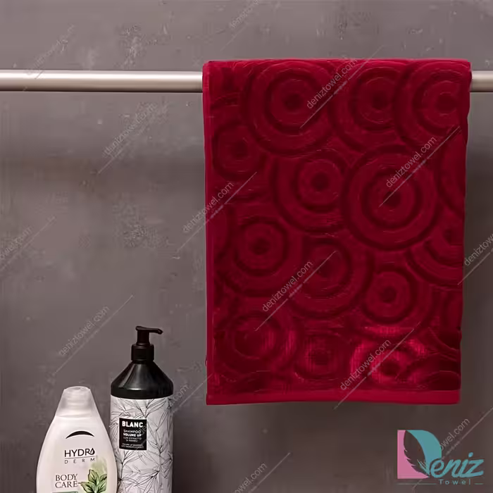حوله استخری طرح سیمون رنگ زرشکی