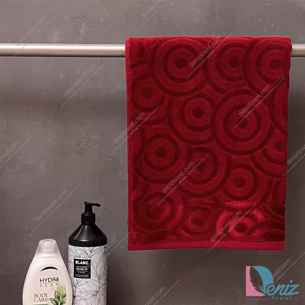 حوله استخری طرح سیمون رنگ زرشکی