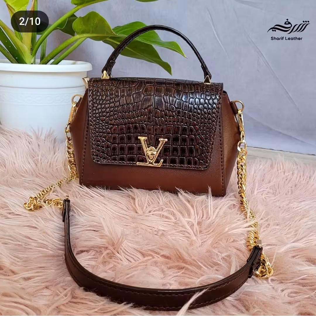کیف دوشی زنونه دخترونه چرمی دستدوز دوخته شده با ترکیب دو چرم ساده و طرحدار بزی فوق العاده شیک قابل اجرا در رنگ دلخواه