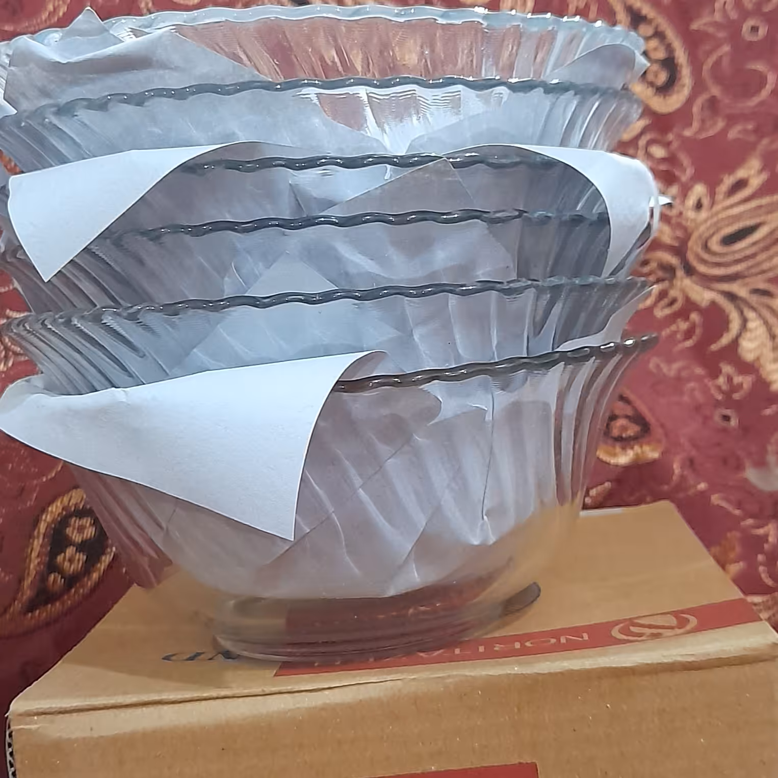 کاسه ماست خوری شش عددی شیشه ای  ارسال رایگان نوری تازه مقاوم در ماکروویو وحرارت کم گاز 