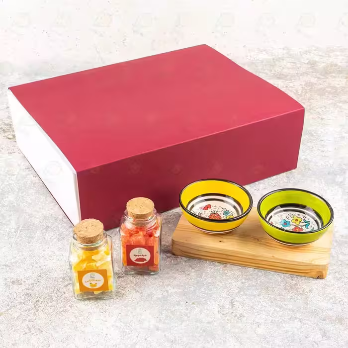 پک هدیه شادی یلدا (استند چوبی-کاسه سرامیکی- حبه میوه اناناس-حبه میوه پاپایا)