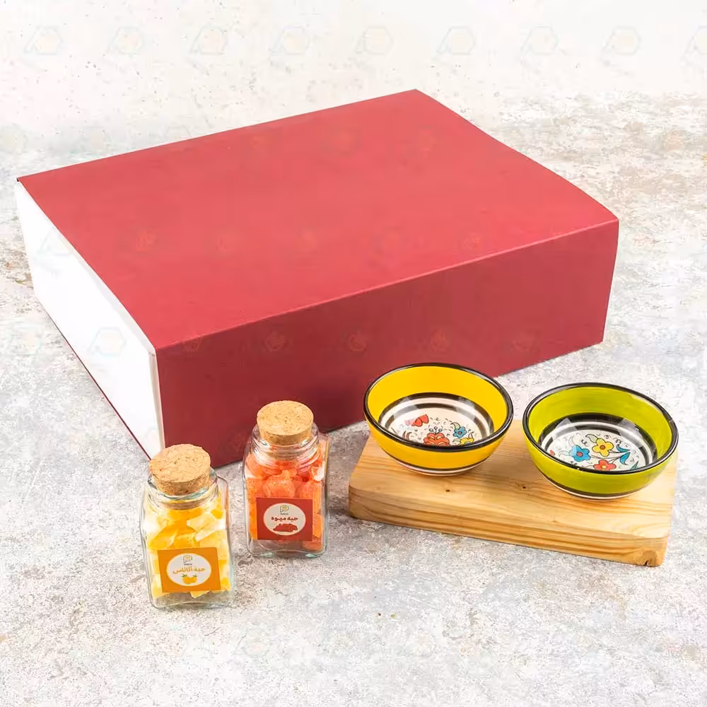 پک هدیه شادی یلدا (استند چوبی-کاسه سرامیکی- حبه میوه اناناس-حبه میوه پاپایا)