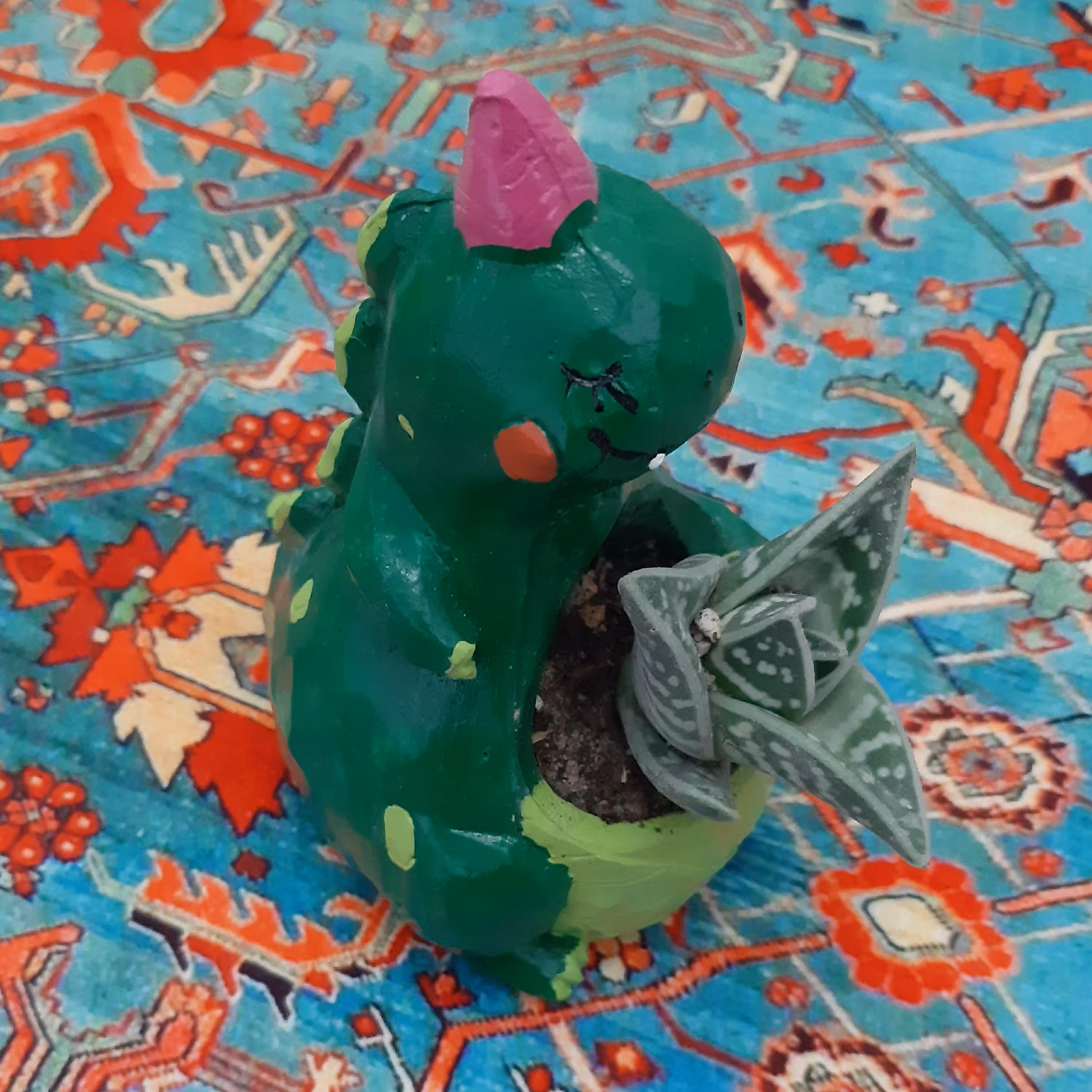گلدان عروسکی