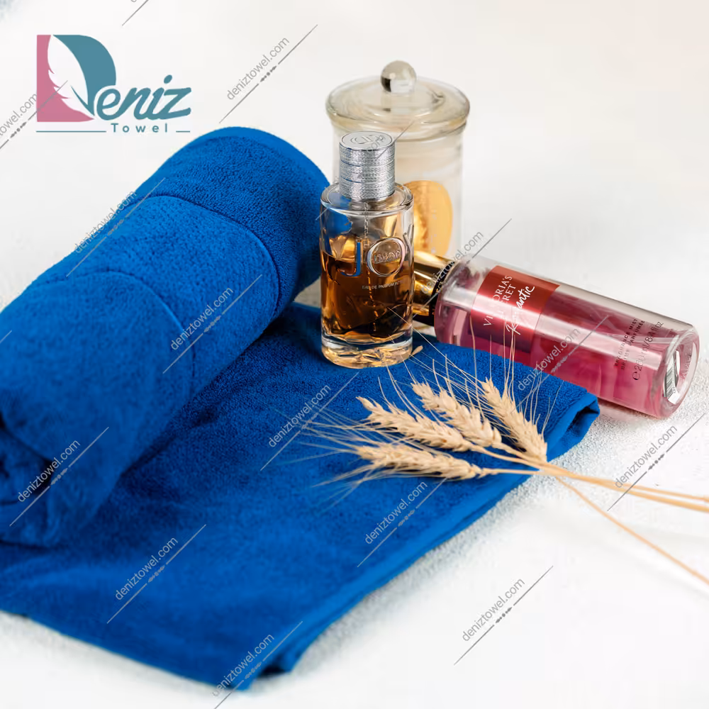 حوله استخری طرح ماکرو رنگ آبی