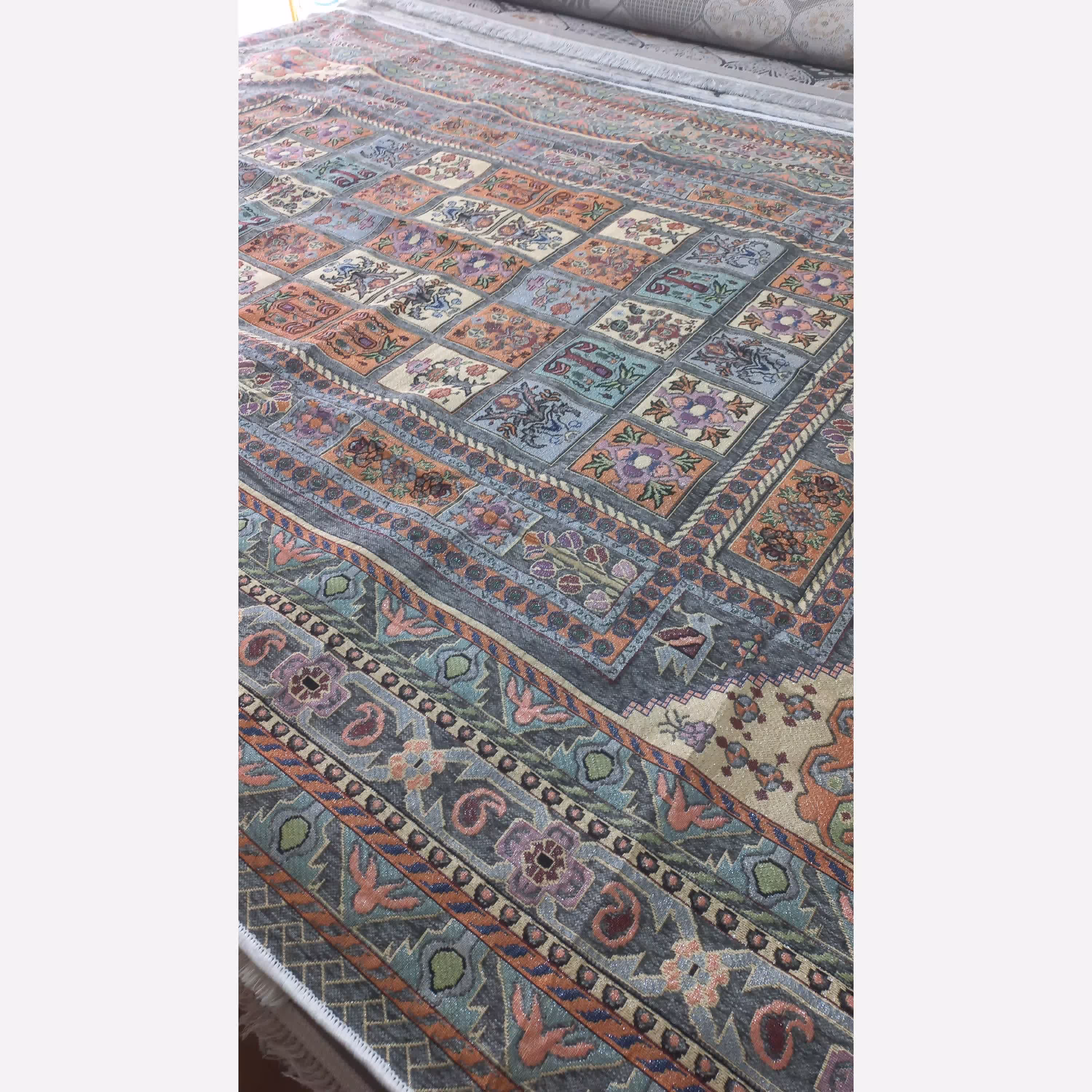 روفرشی زرکدار دوازده متری(ارسال رایگان )