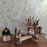 چرخ ریسندگی خراطی شده.تماما کار دست .چوب گردو