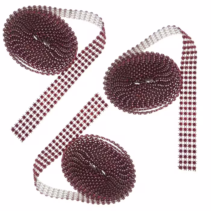 نوار یراق طرح نگین 4 رج مدل Y2619 طول 2.85 متر بسته 3 عددی