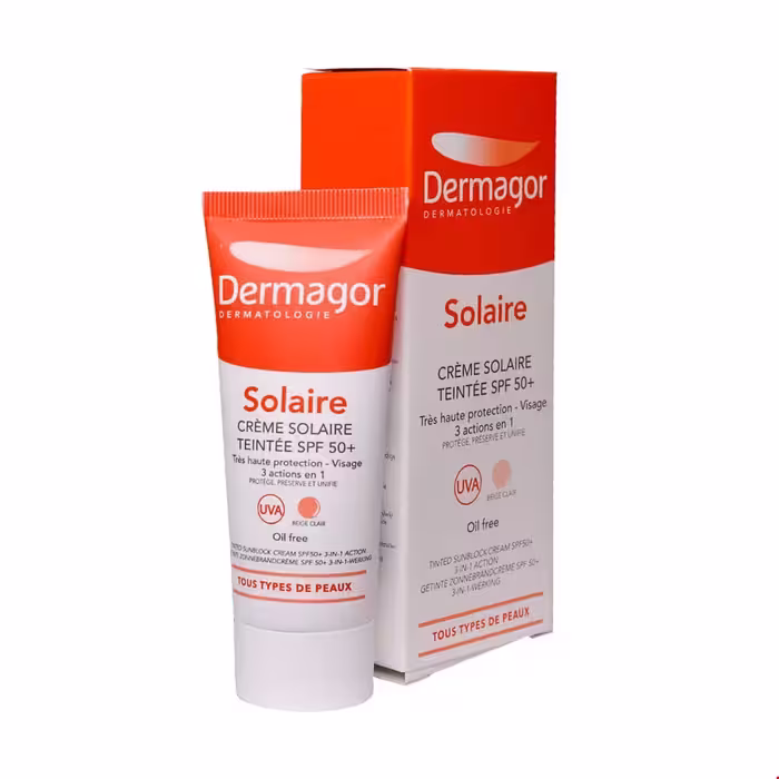 کرم ضد آفتاب رنگی فاقد چربی 3 در 1  SPF50 درماگور 40 میلی لیتری