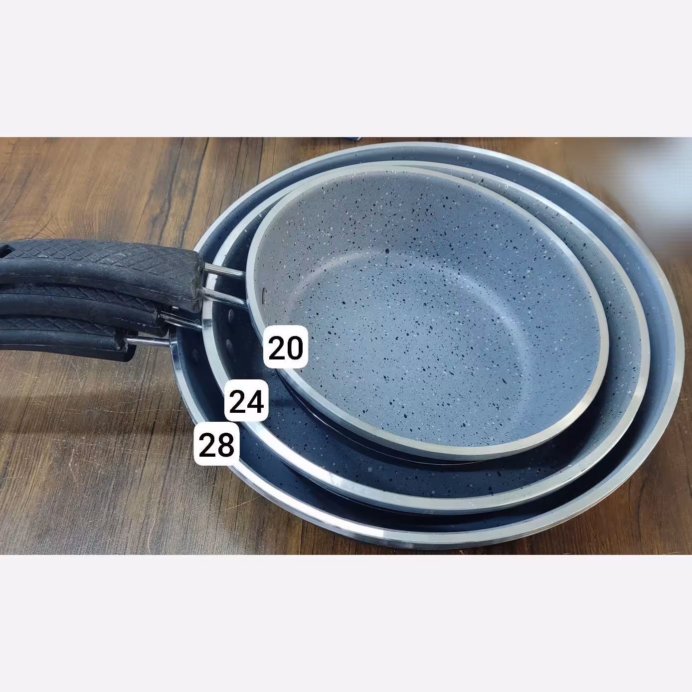 ماهیتابه سه عددی تک دسته