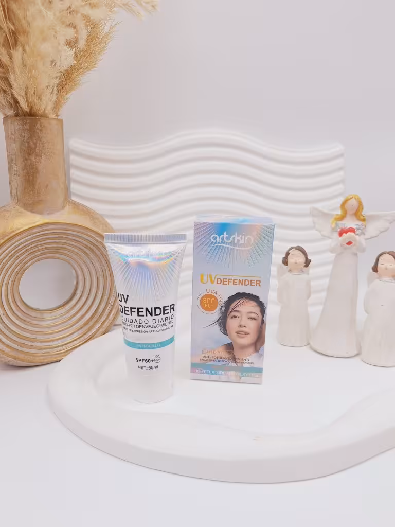 ضدآفتاب کرم پودری spf60 برند آرت اسکین کد 9740