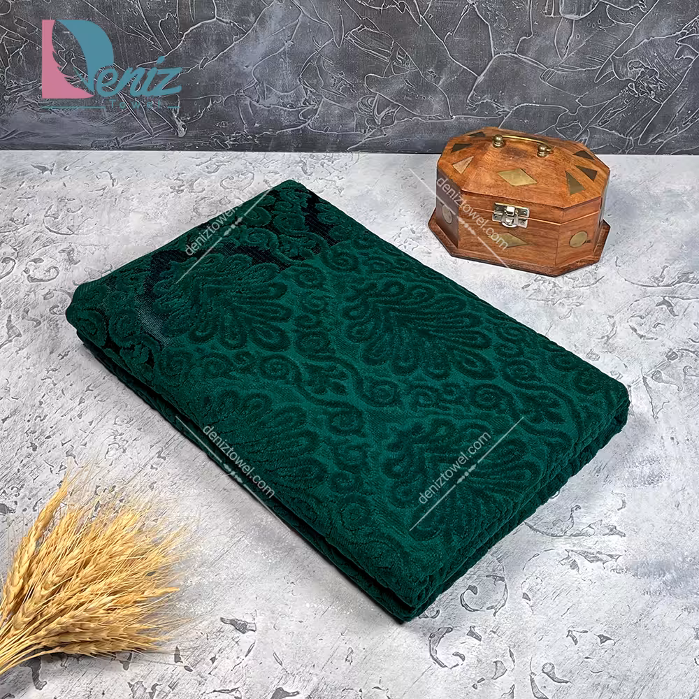 حوله حمامی طرح آکانتوس رنگ یشمی