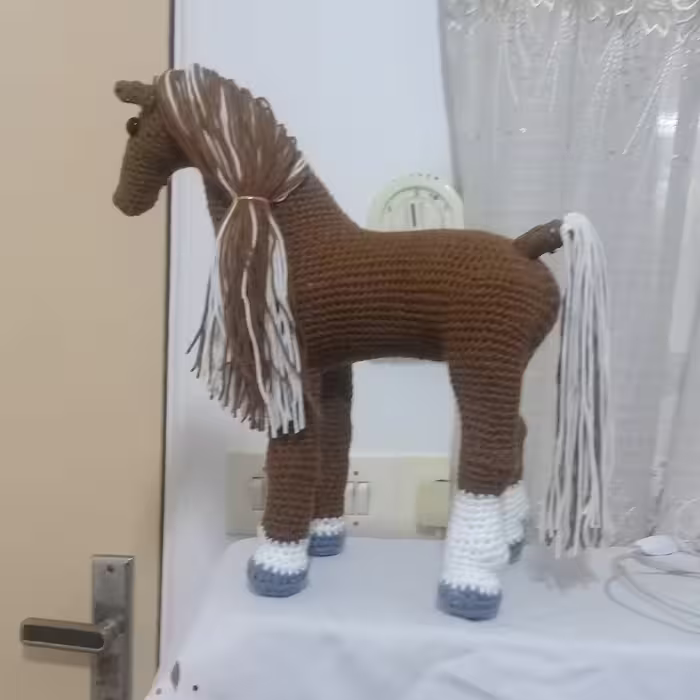 اسب بافتنی