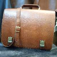 کیف دیپلمات چرم طبیعی کاملا دست دوز (پس کرایه)