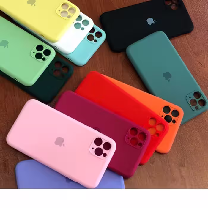 کاور مدل silicon مناسب برای گوشی موبایل آیفون 13pro max به همراه محافظ صفحه نمایش