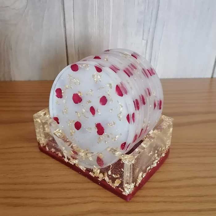 زیر لیوانی و استند رزینی با گلبرگ گل رز قابل شستشو و نشکن و سبک 