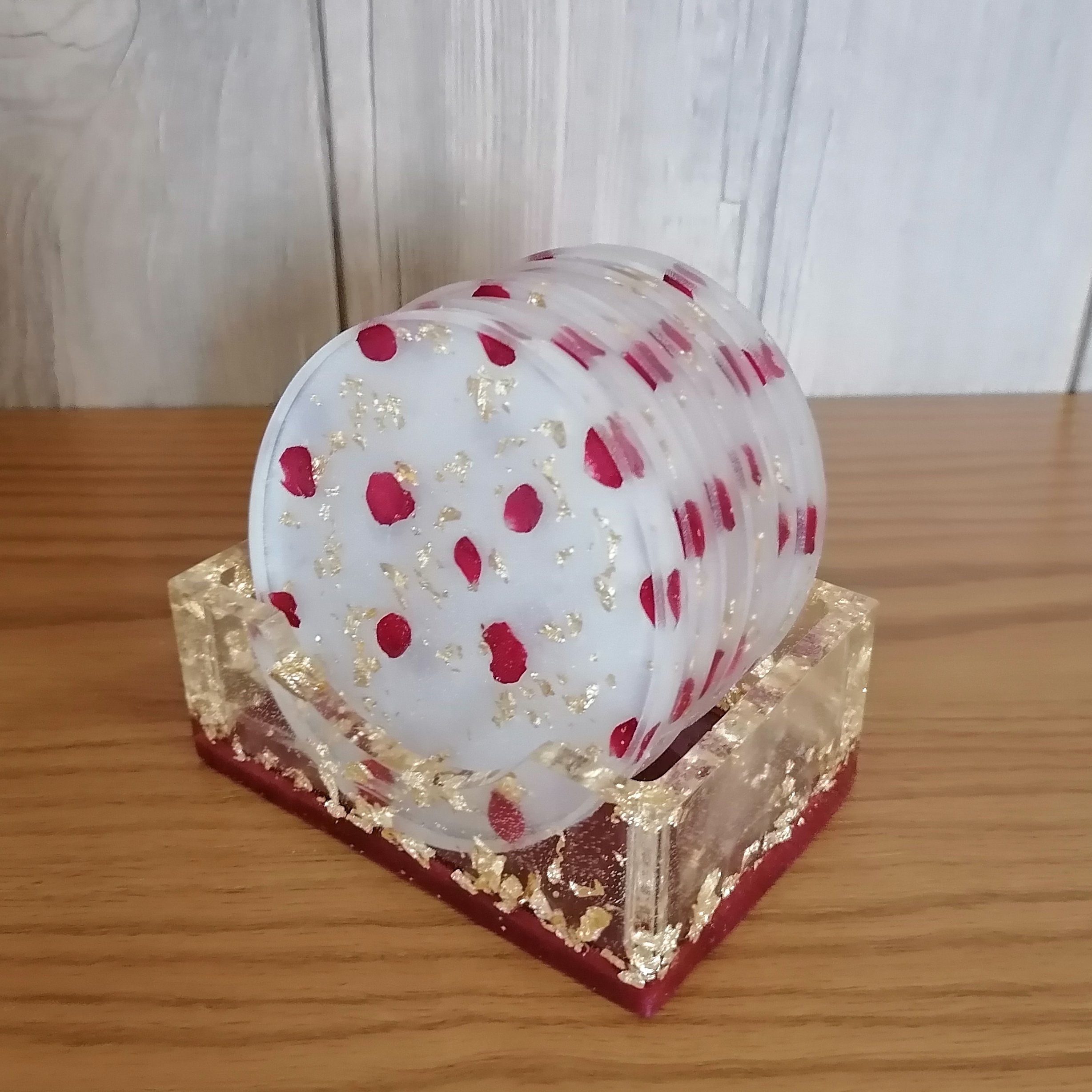 زیر لیوانی و استند رزینی با گلبرگ گل رز قابل شستشو و نشکن و سبک 