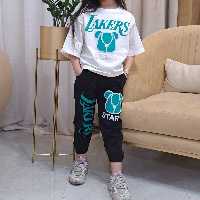 ست تیشرت و شلوار اسپورت کیفیت تضمینی شیک و زیبا مناسب 3 تا 11 سال دو رنگ جذاب و زیبا جنس پنبه لاکرادار 