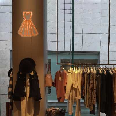 چراغ دیواری نئون دیزاین طرح Women-Clothes_ORG