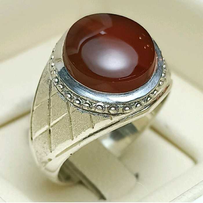  انگشتر نقره مردانه رکاب دست ساز همراه با عقیق یمنی سرخ دارای تربت امام حسین (ع) و حرز امام جواد (ع) زیر نگین 2