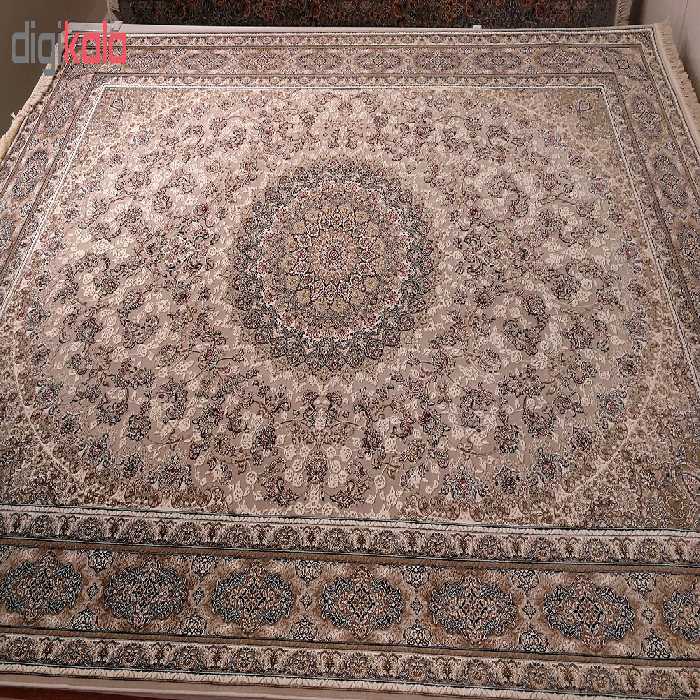 فرش ماشینی زمرد مشهد مدل MOS008 زمینه موزی