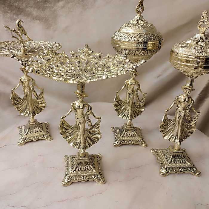 ظروف پذیرایی برنزی