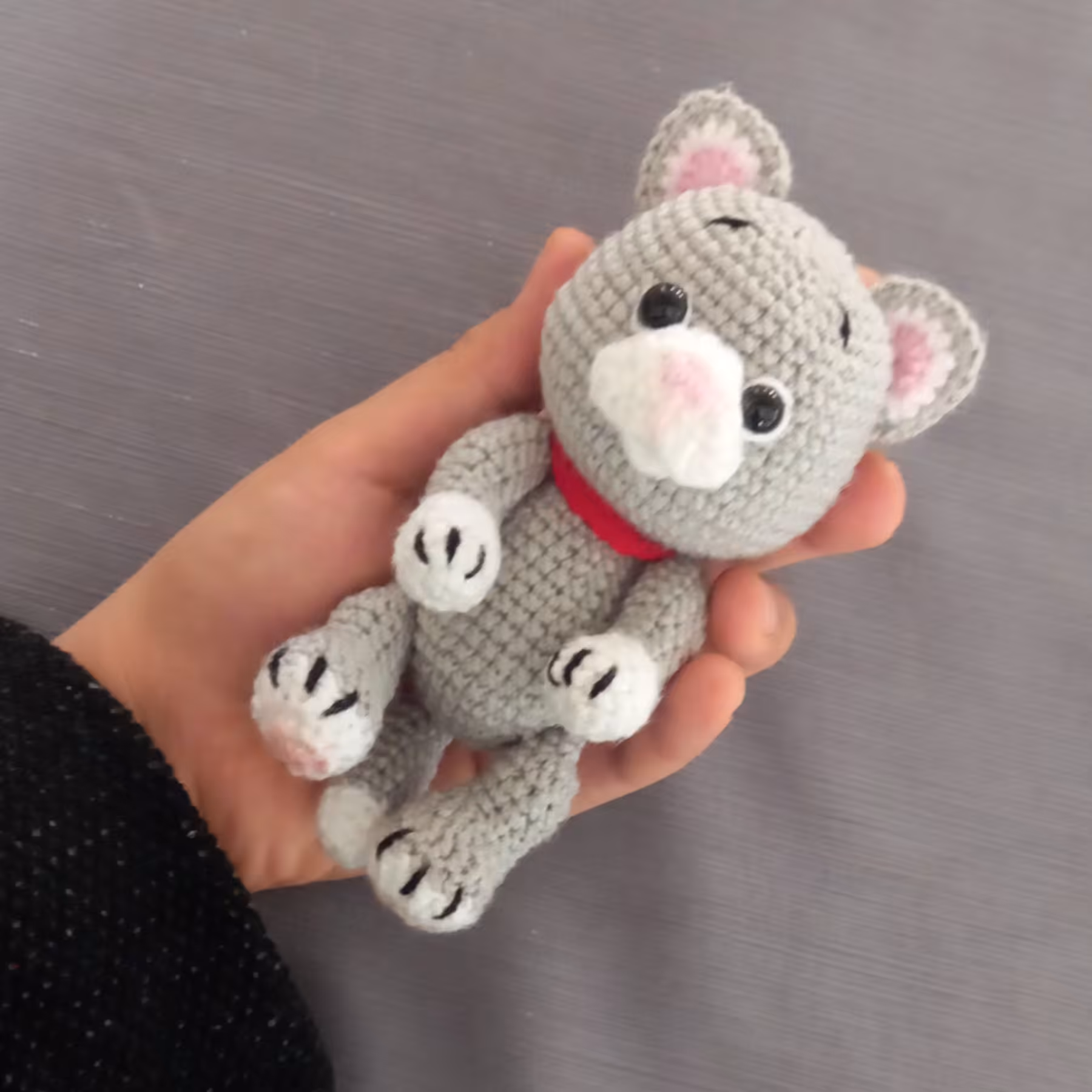 عروسک بافتنی گربه14سانتی بافت بارنگ دلخواه شما