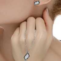 نیمست کامل نقره 925 زنانه 6 و نیم گرم  طرح جواهرزنجیر وآویز وگوشواره ایتالیایی 925 عیار