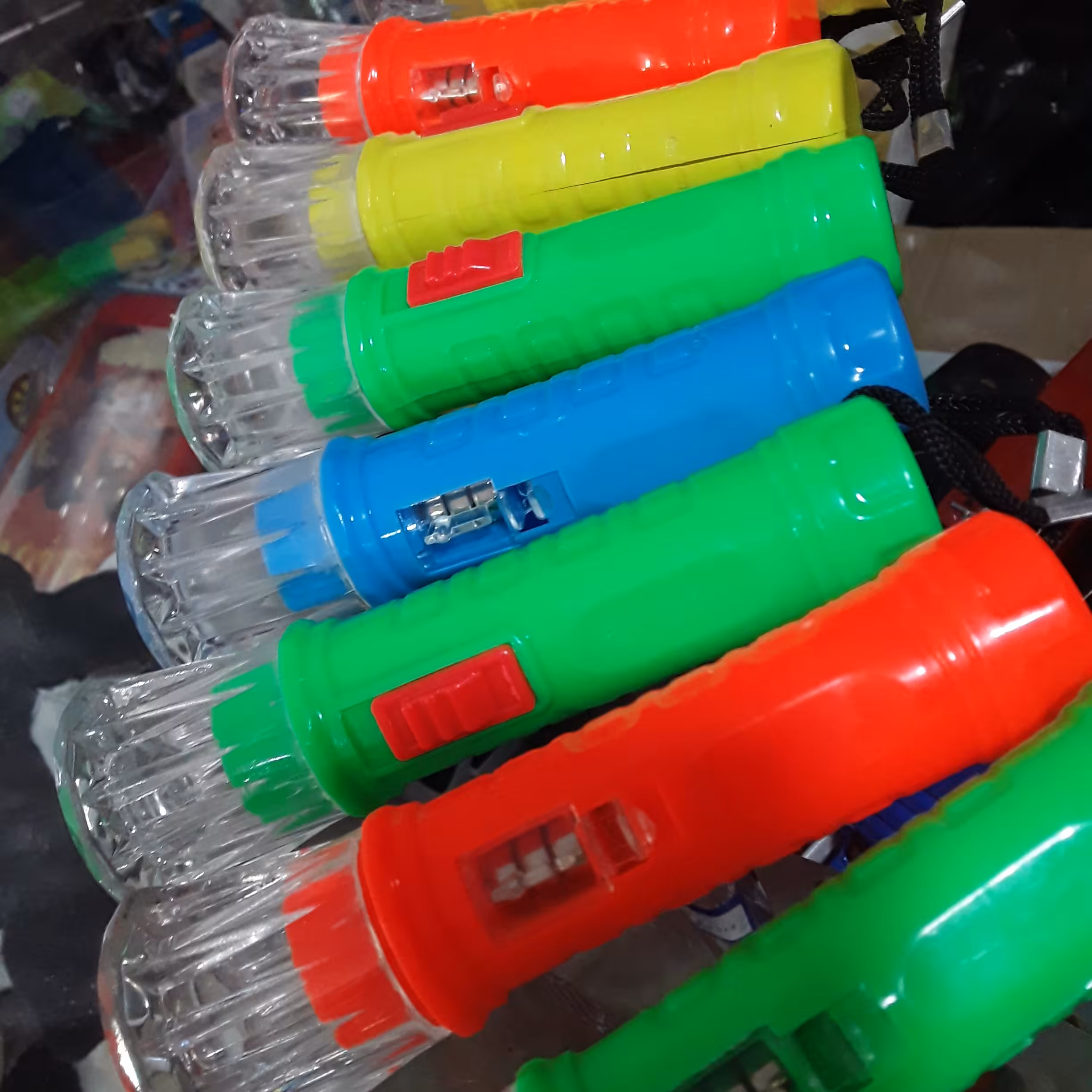 چراغ قوه ی کوچک اسباب بازی
