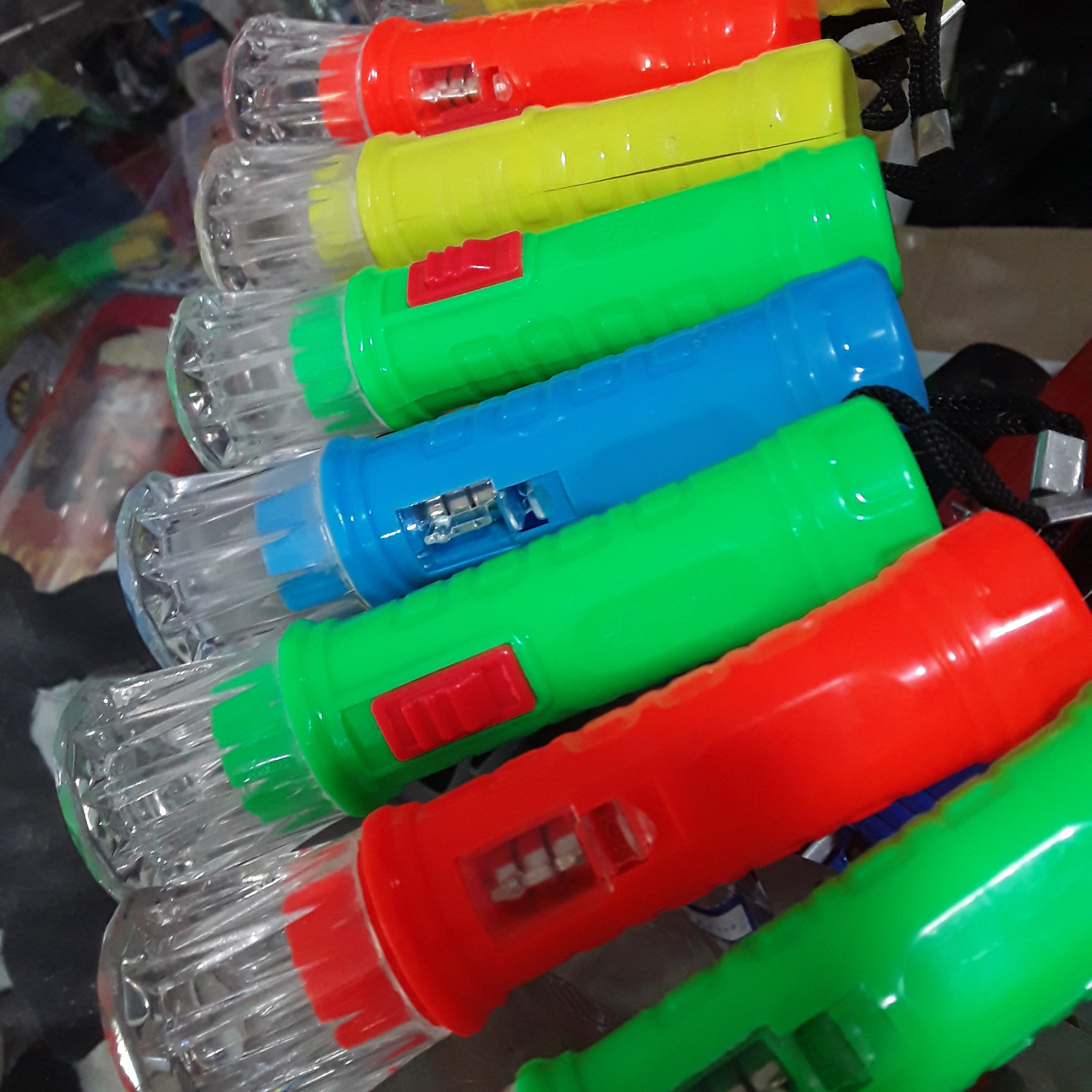 چراغ قوه ی کوچک اسباب بازی