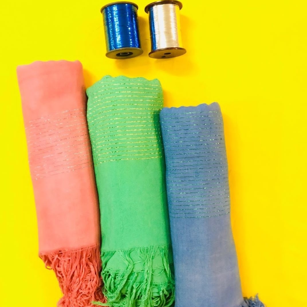 شال نخی دستباف، بافته شده از الیاف طبیعی، خوش ایست و خنک ، رنگ بندی جذاب