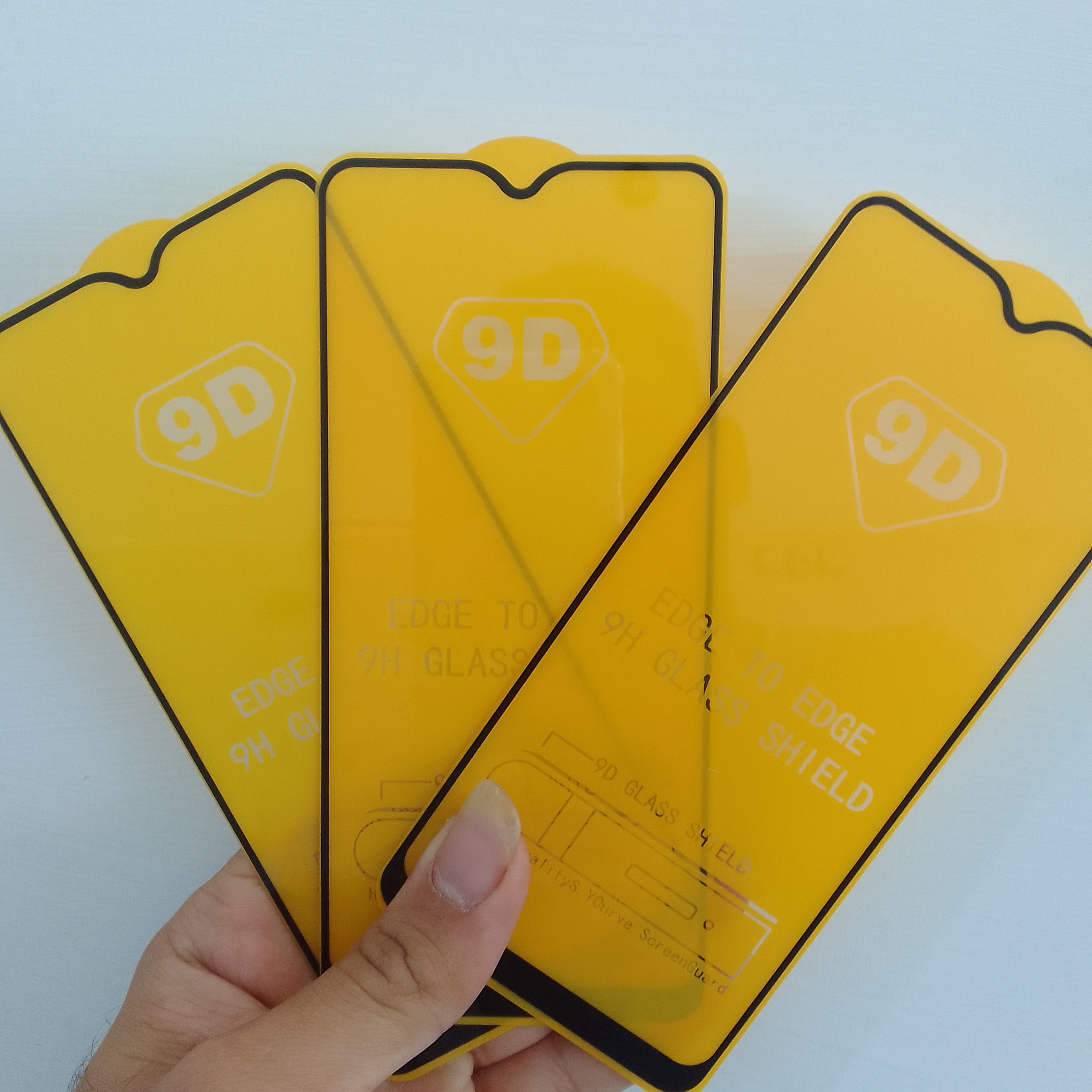 گلس 9d مناسب برای گوشی a20s