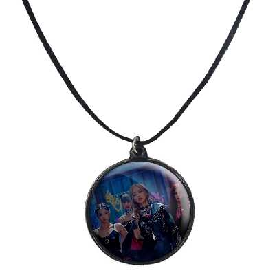 گردنبند پرمانه طرح بلک پینک کد pmb.17984 مدل دو طرفه